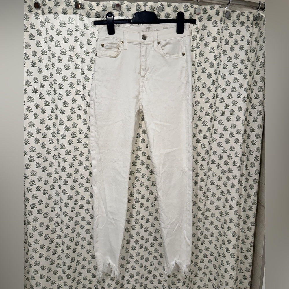 7 For All Mankind Distressed Ankle Jean - 25